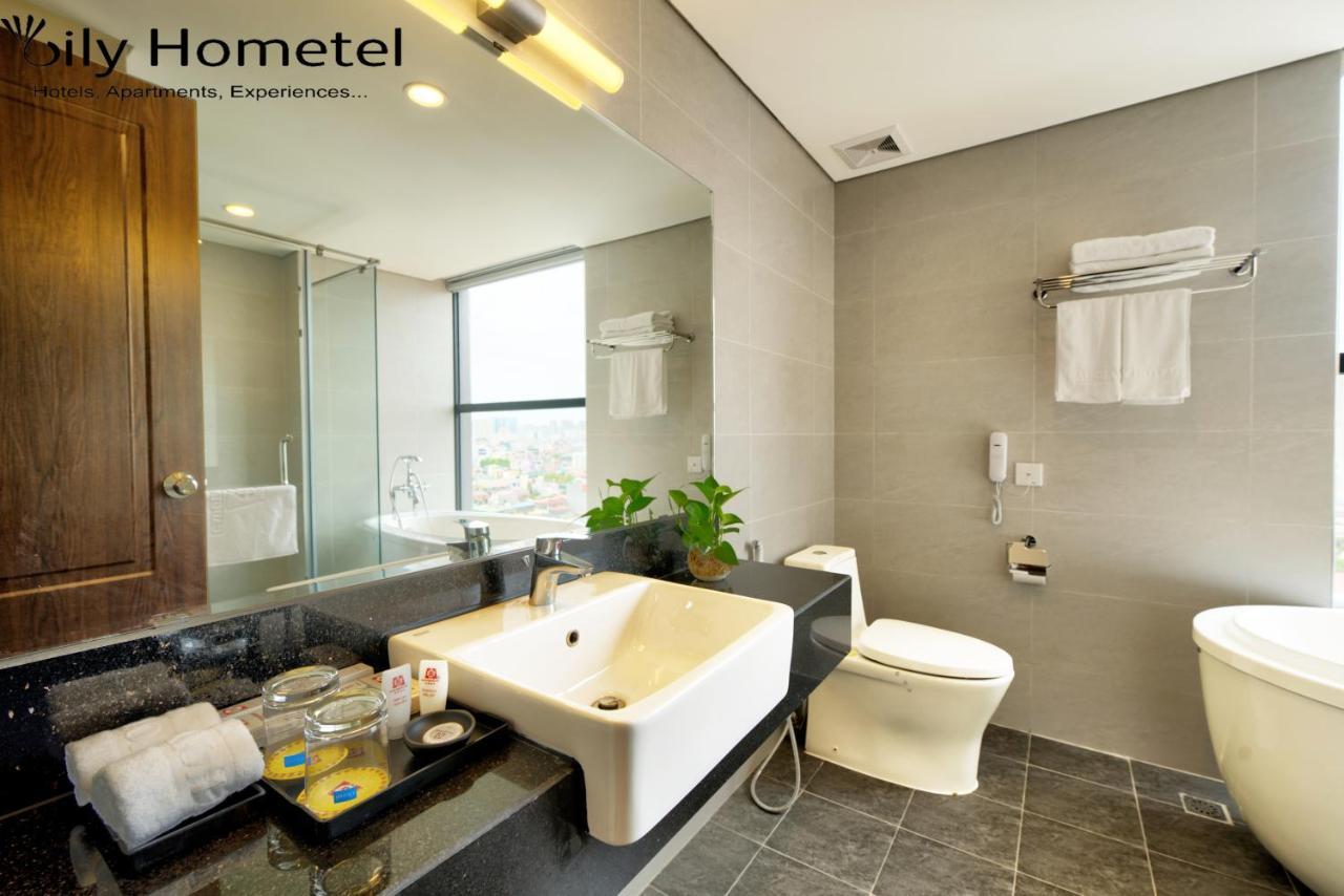 Cau Giay Hotel - By Bay Luxury Hanoi Exteriör bild