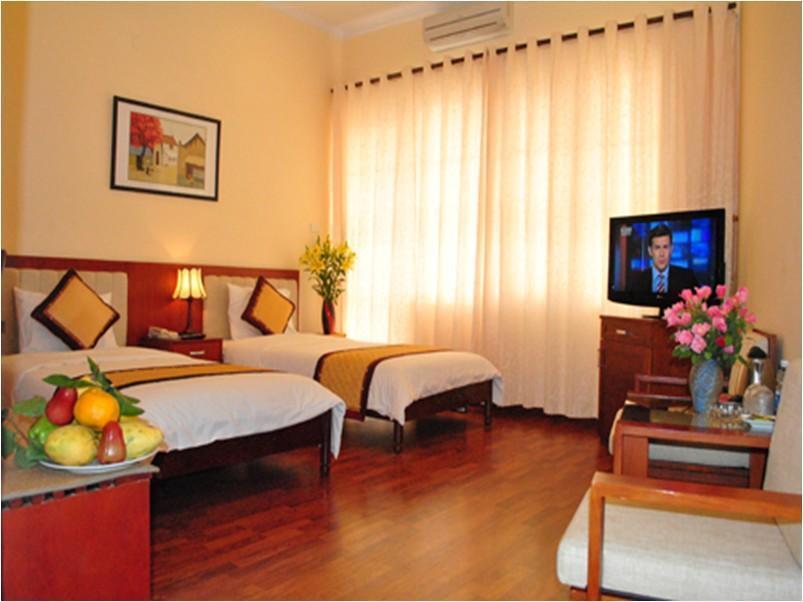 Cau Giay Hotel - By Bay Luxury Hanoi Exteriör bild